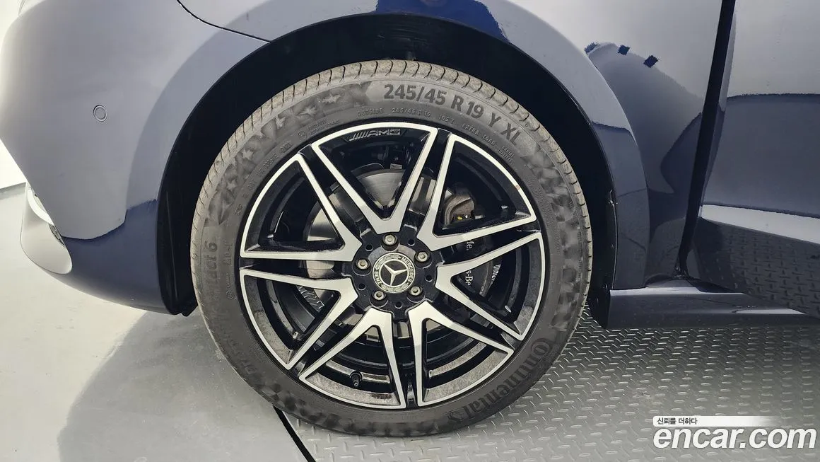 Mercedes-Benz V-Class 2022 из KR, фото 3