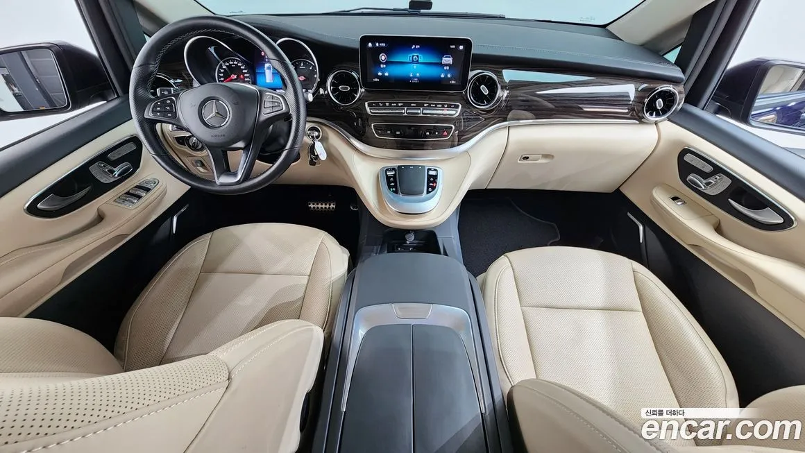 Mercedes-Benz V-Class 2022 из KR, фото 4