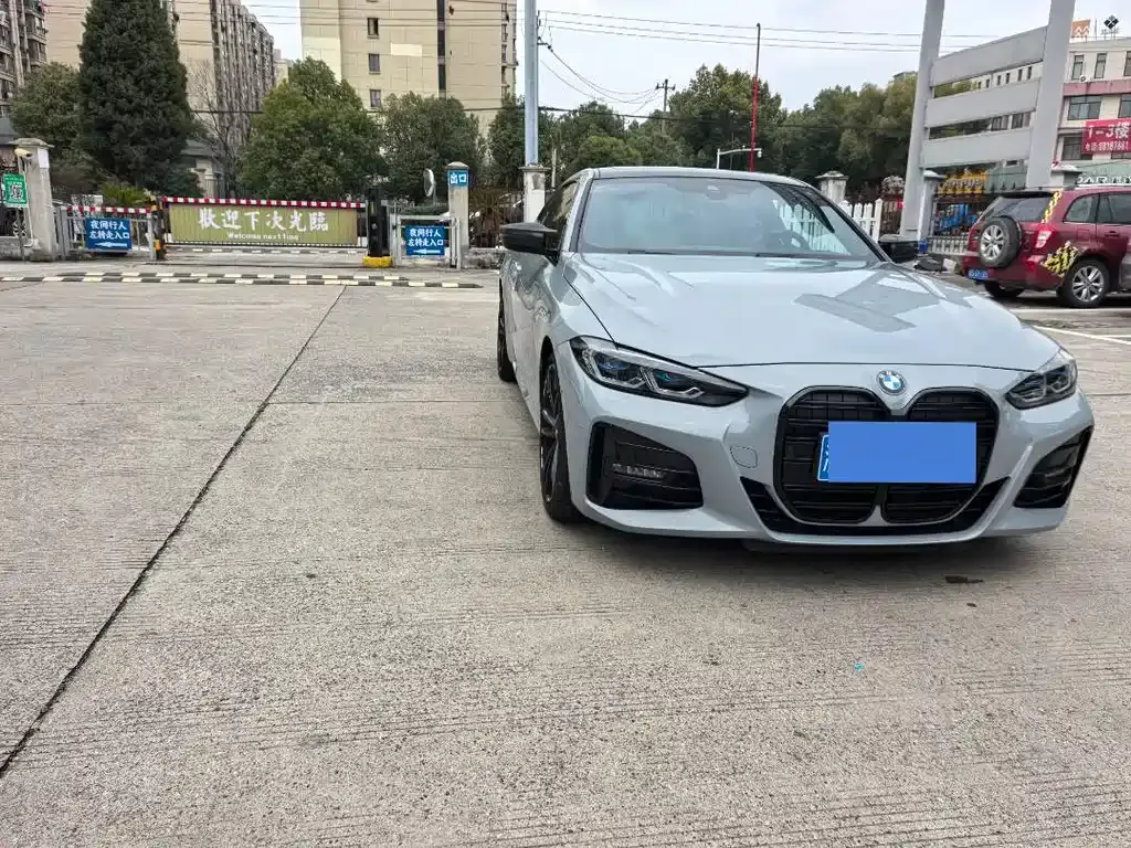 BMW 4 Series 2023 из CN, фото 9