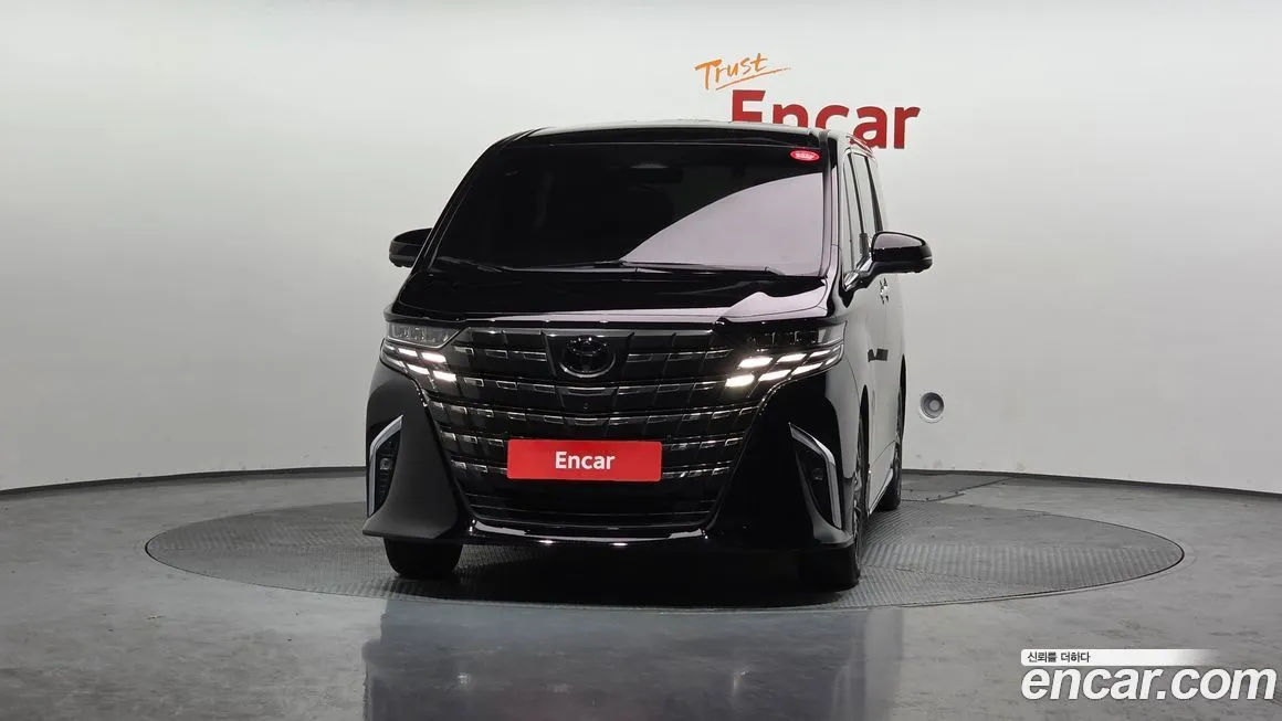 Toyota Alphard — фото 6