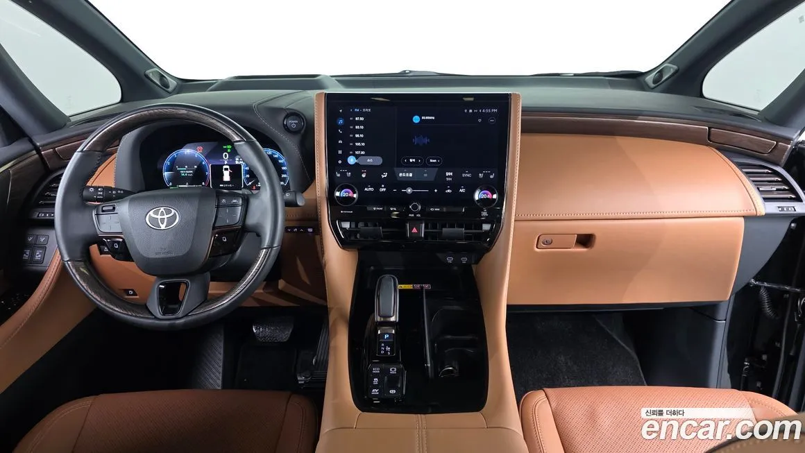 Toyota Alphard — фото 4