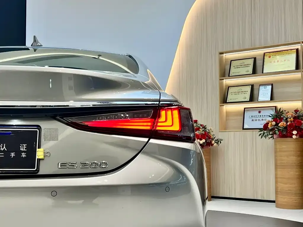 Lexus ES 2024 из CN, фото 5