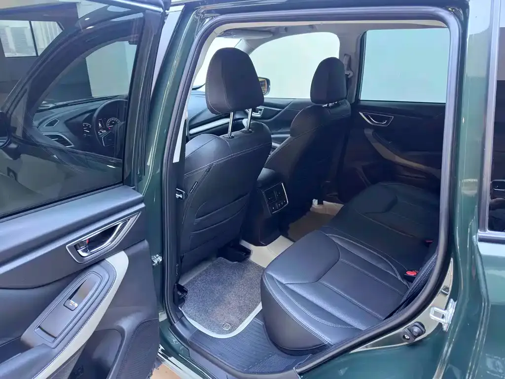 Subaru Forester — фото 6