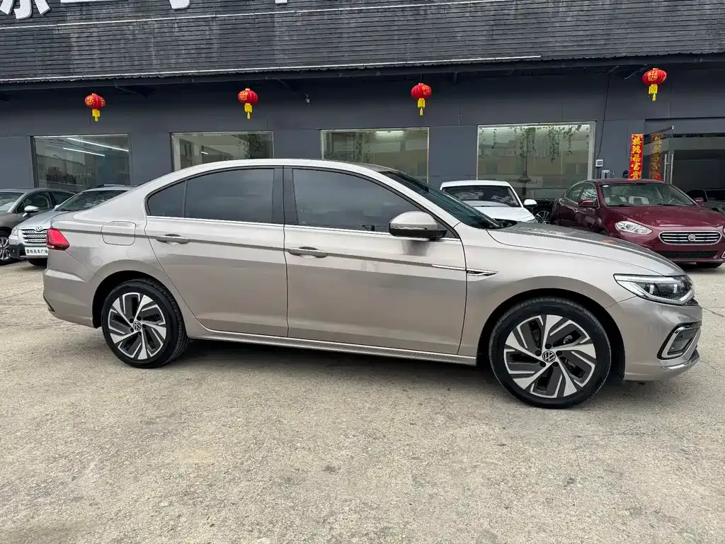 Volkswagen Bora 2023 из CN, фото 9