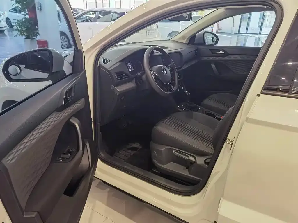 Volkswagen Tharu 2021 из CN, фото 10
