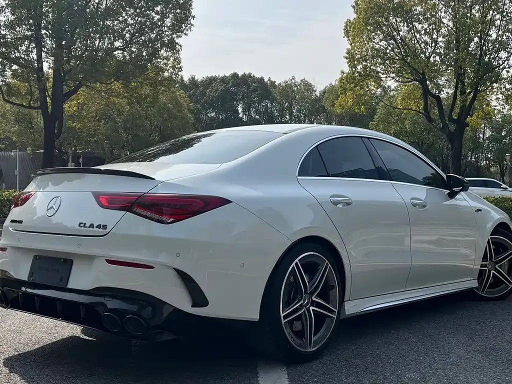 Mercedes-Benz CLA AMG — фото 5