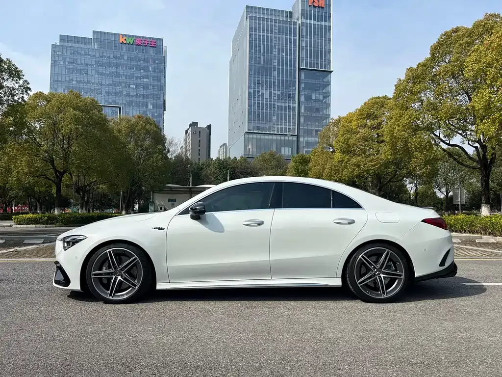 Mercedes-Benz CLA AMG — фото 8