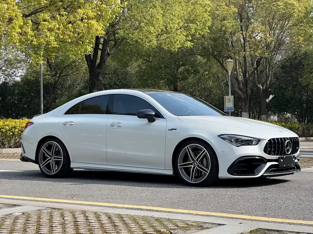 Mercedes-Benz CLA AMG — фото 7