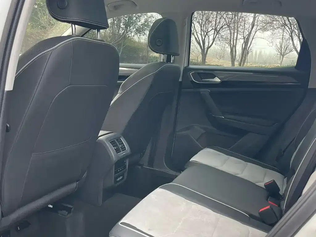 Volkswagen Tayron X 2022 из CN, фото 2