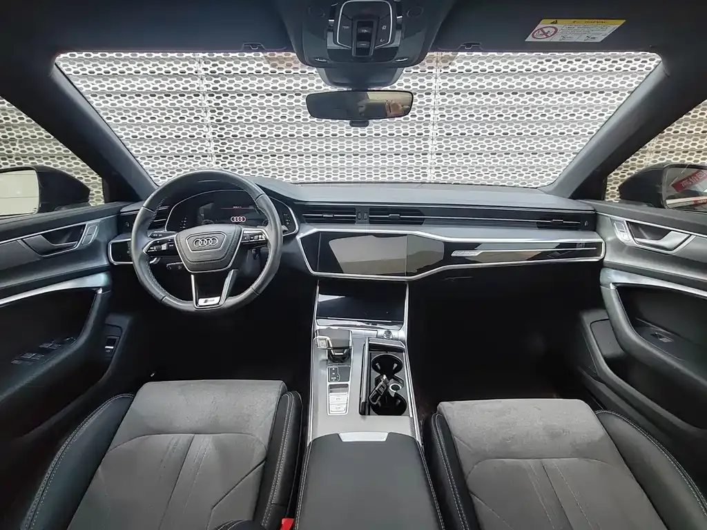 Audi A6L 2024 из CN, фото 3