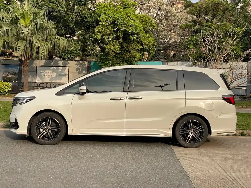 Honda Odyssey 2023 из CN, фото 6