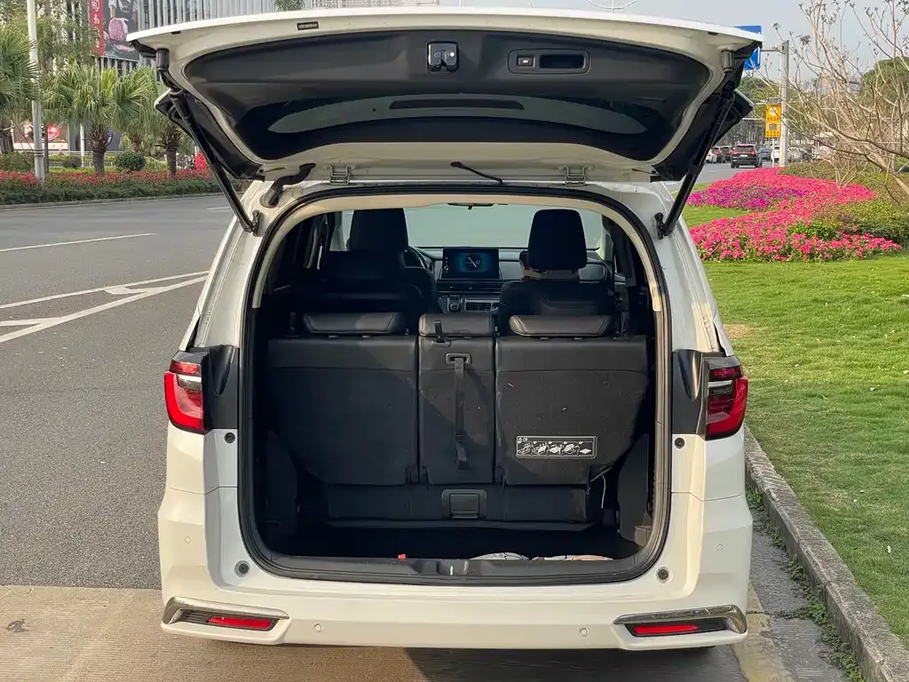Honda Odyssey 2023 из CN, фото 2