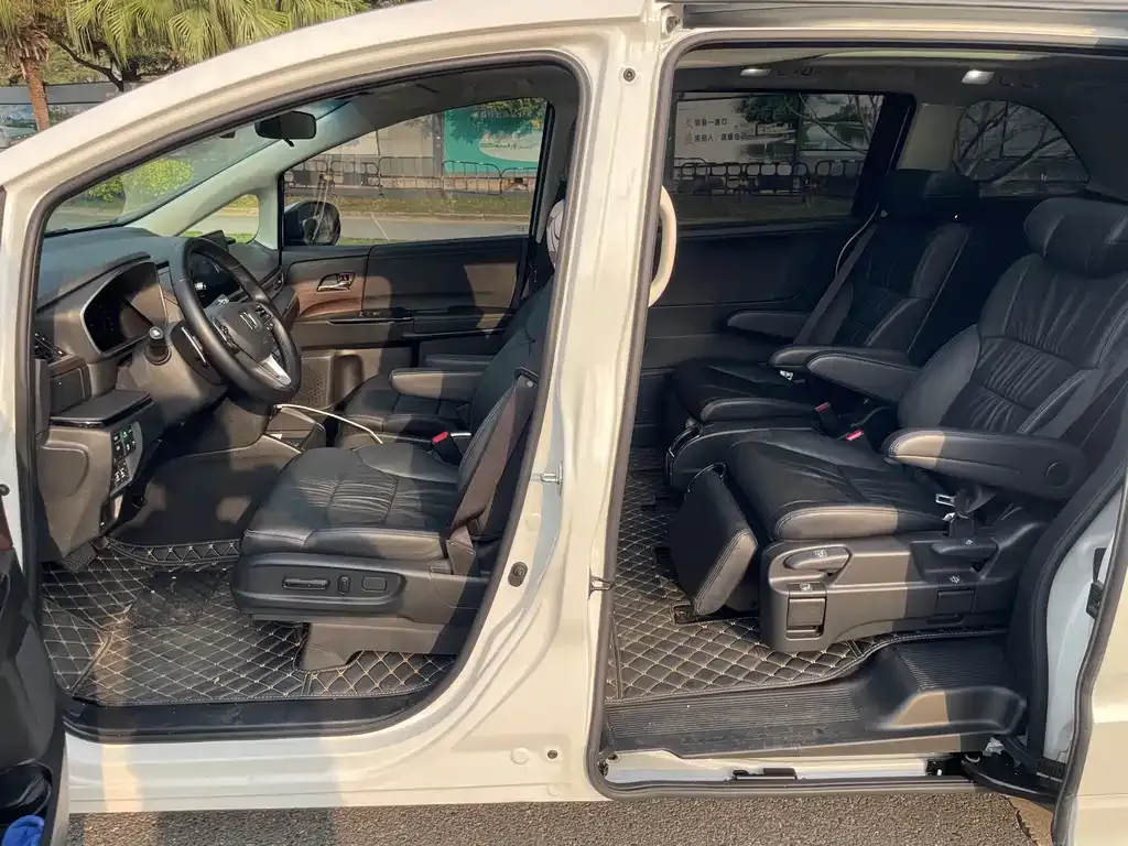 Honda Odyssey 2023 из CN, фото 9