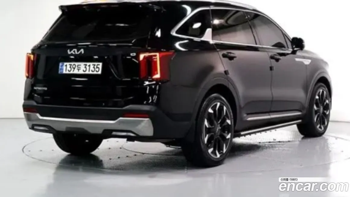 Kia Sorento — фото 6