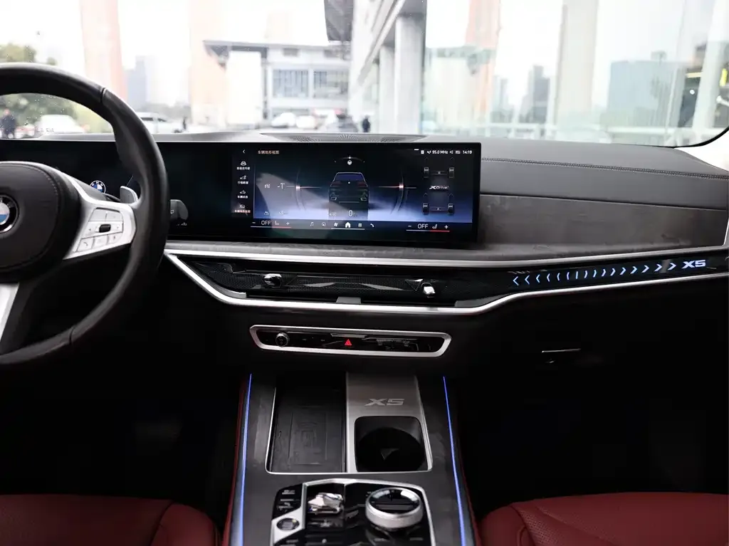 BMW X5 2024 из CN, фото 2