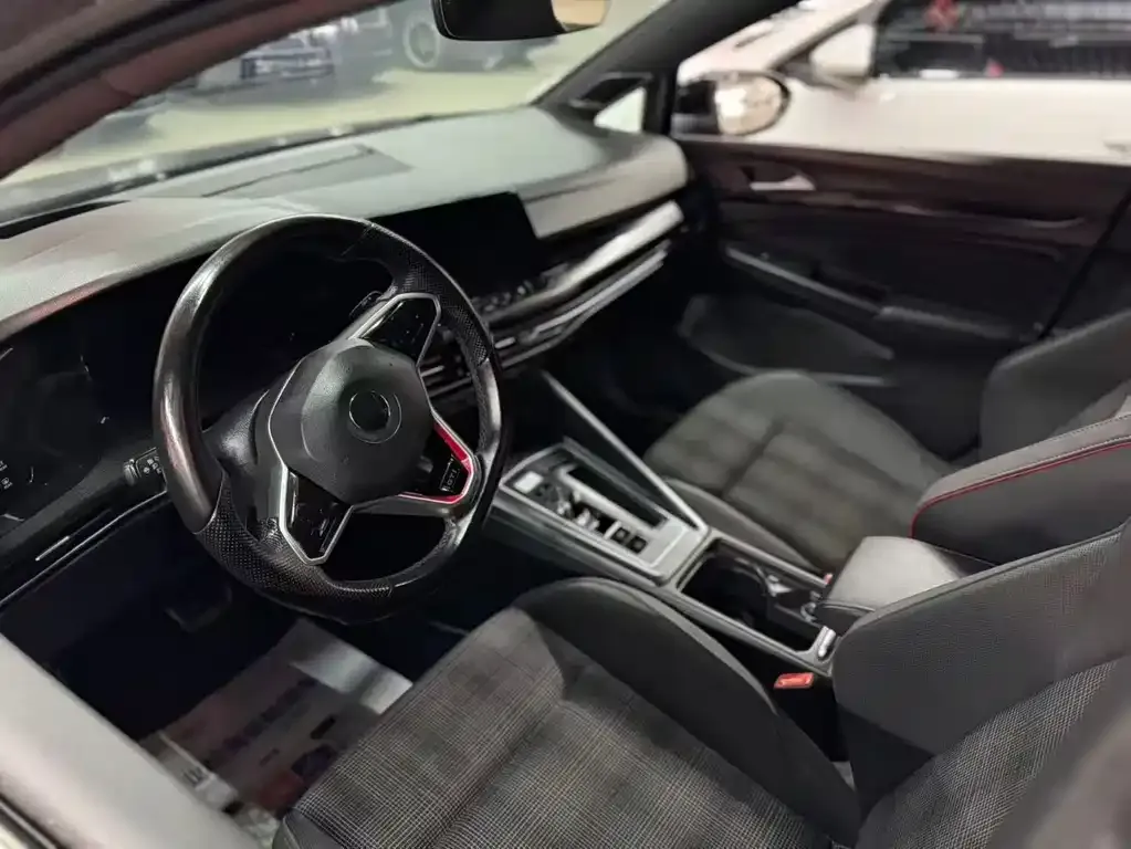 Volkswagen Golf GTI 2023 из CN, фото 5