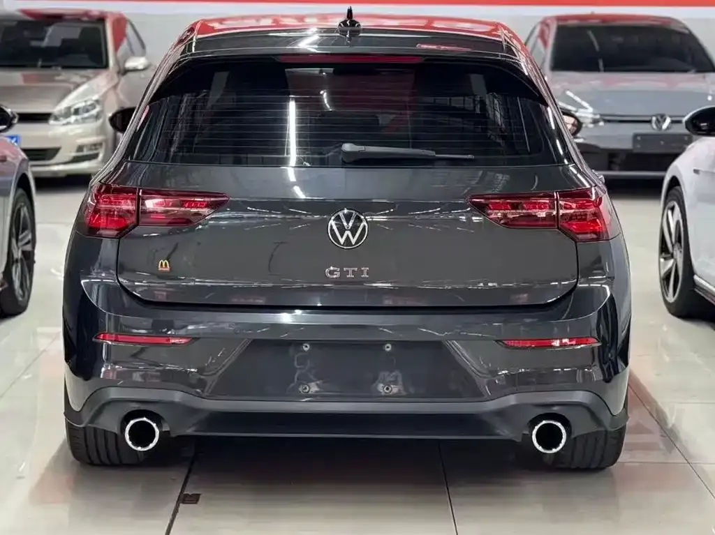 Volkswagen Golf GTI 2023 из CN, фото 2