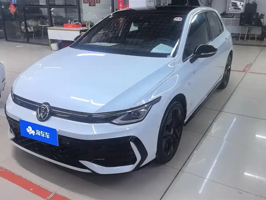 Volkswagen Golf 2025 из CN, фото 1