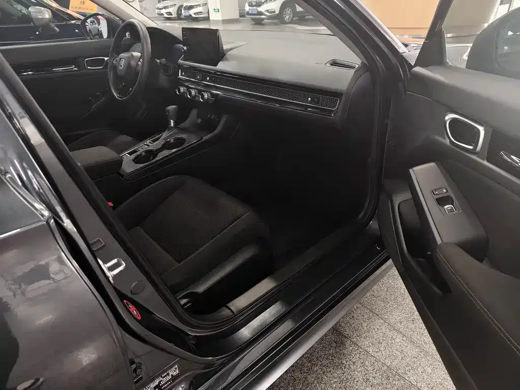 Honda Civic — фото 5