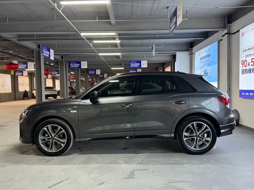 Audi Q3 2023 из CN, фото 3