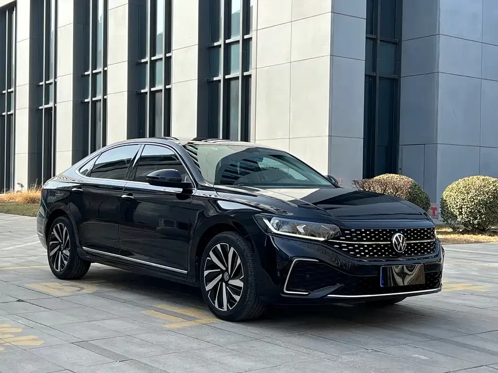Volkswagen Passat — фото 6