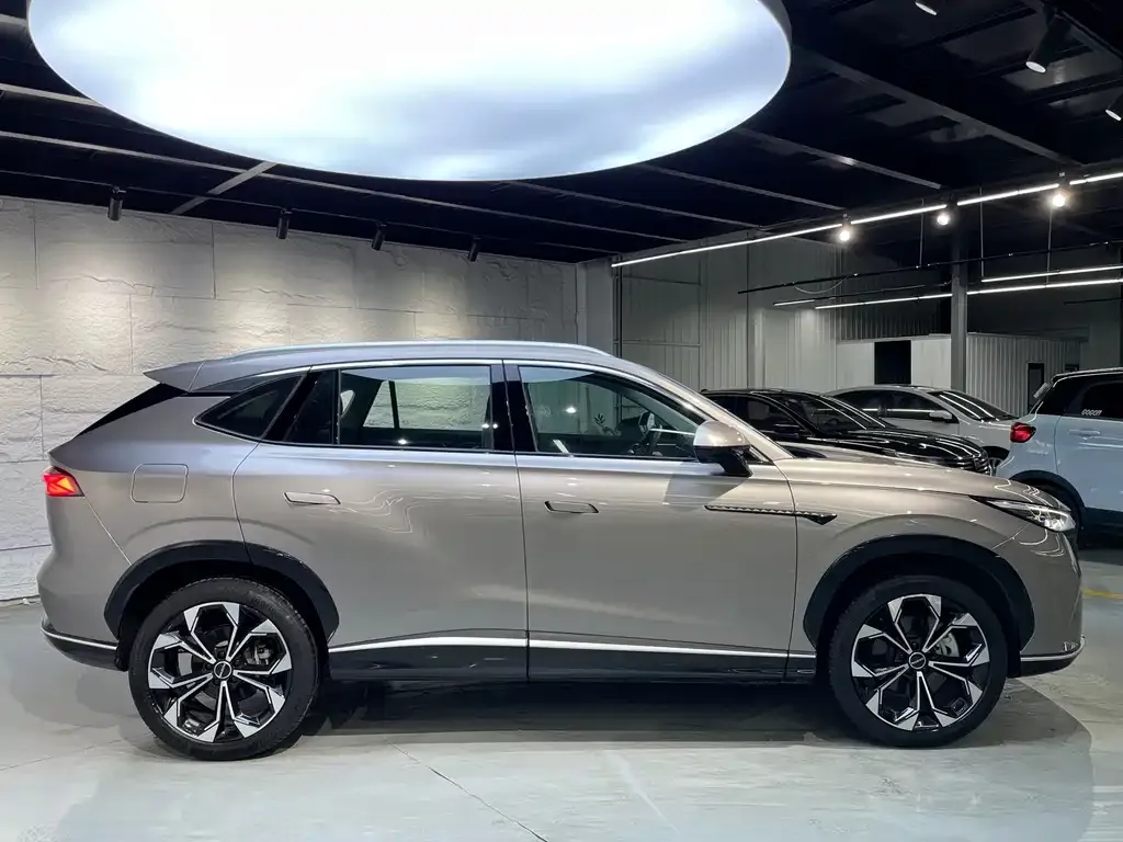 Roewe RX5 New Energy 2023 из CN, фото 4