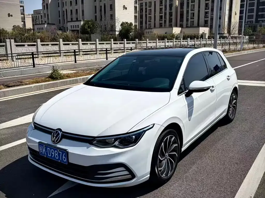 Volkswagen Golf 2022 из CN, фото 1