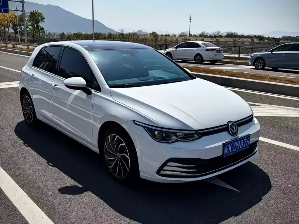 Volkswagen Golf 2022 из CN, фото 8