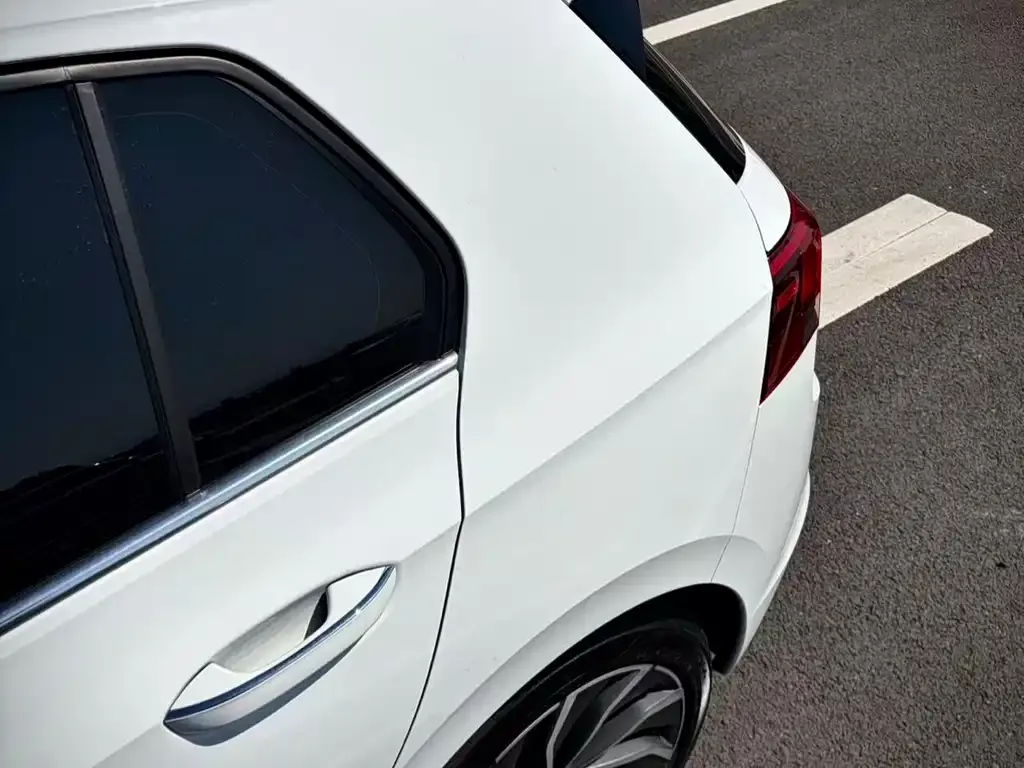 Volkswagen Golf 2022 из CN, фото 2
