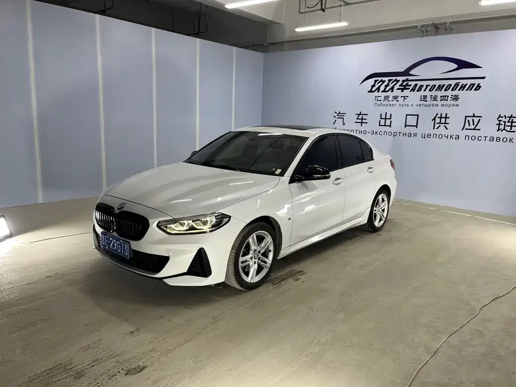 BMW 1 Series 2022 из CN, фото 1