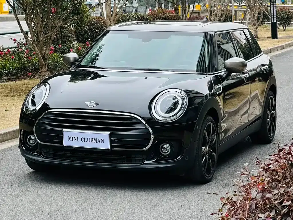 MINI Clubman — фото 1