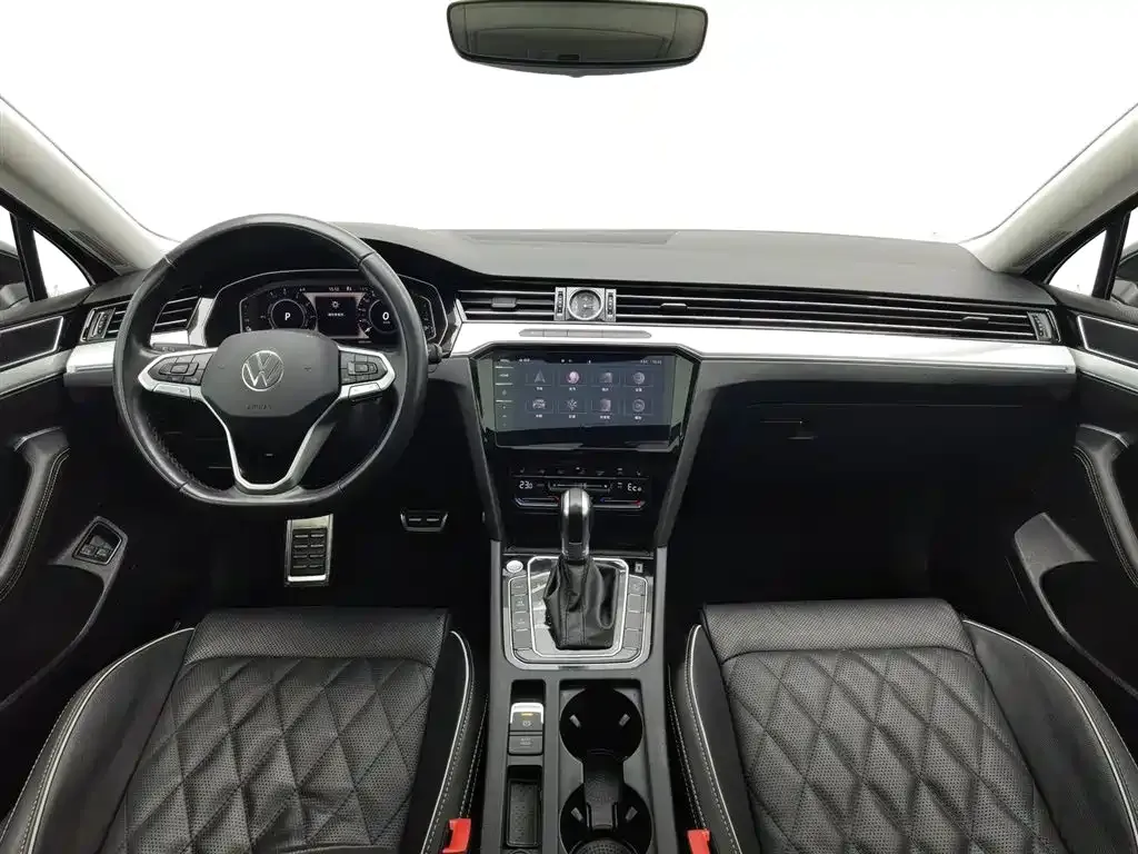 Volkswagen Magotan GTE PHEV 2023 из CN, фото 4