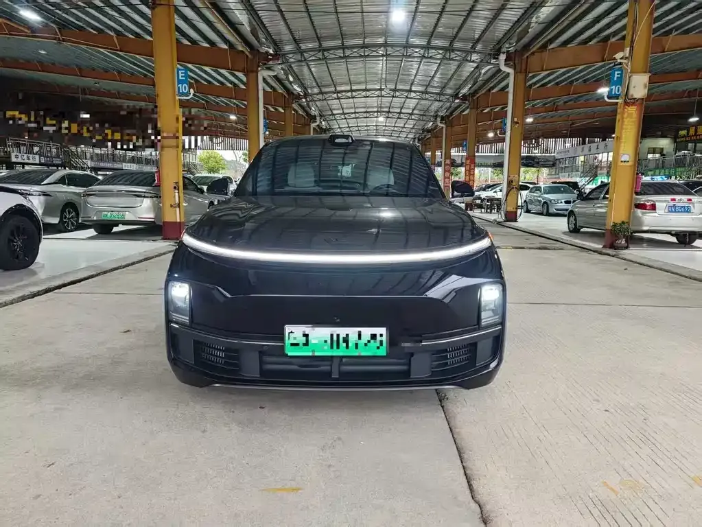 Li Auto L8 2024 из CN, фото 2