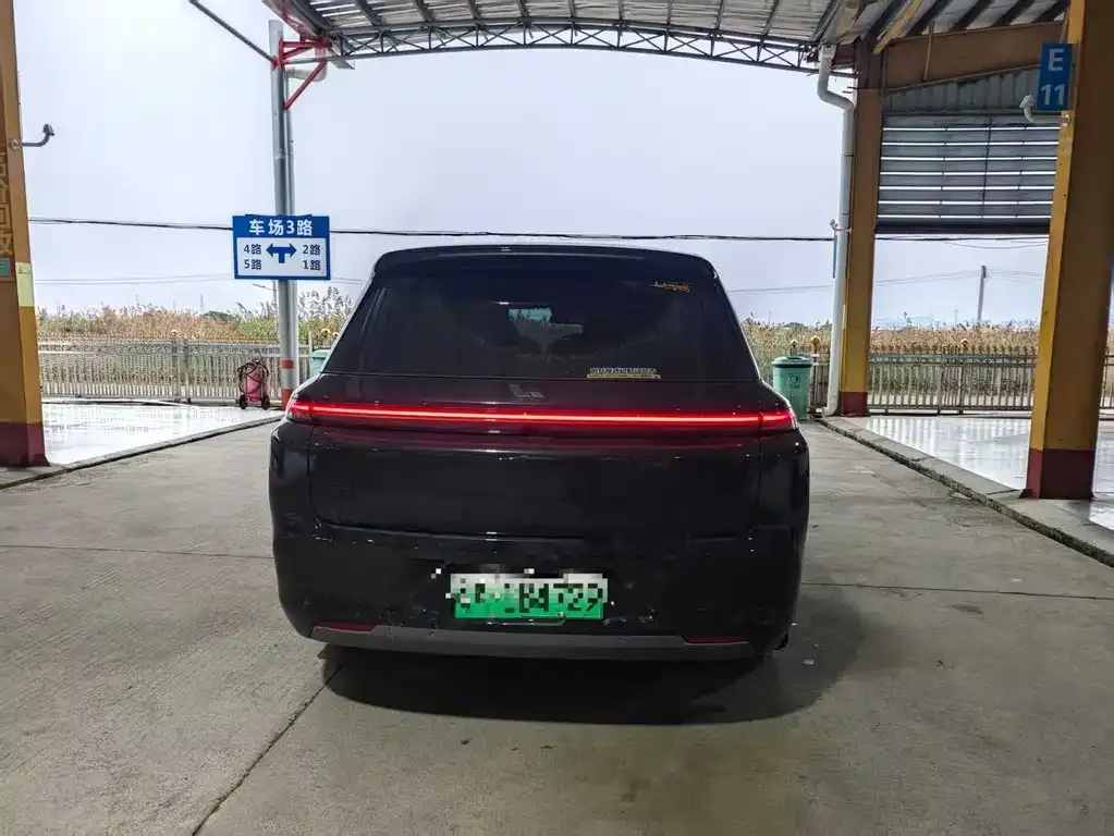 Li Auto L8 2024 из CN, фото 3