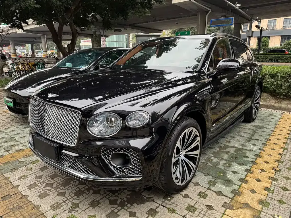 Bentley Bentayga 2022 из CN, фото 1