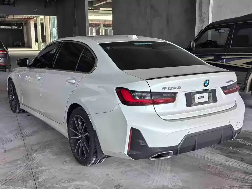 BMW 3 Series 2023 из CN, фото 6