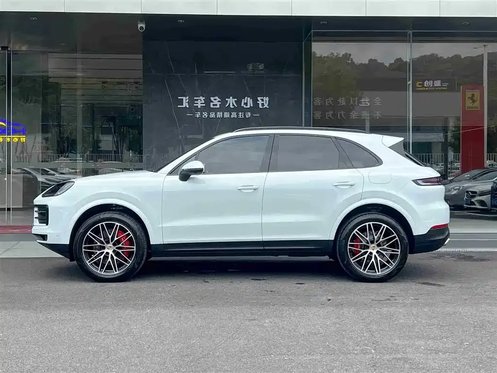 Porsche Cayenne 2024 из CN, фото 10