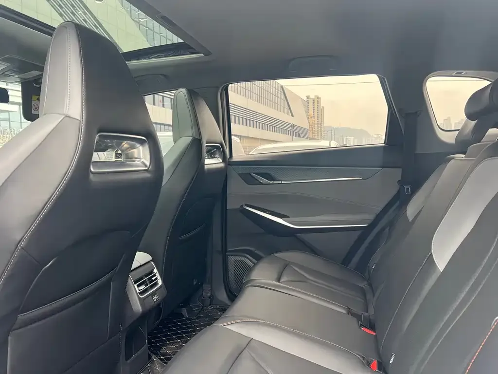 Changan CS75PLUS 2023 из CN, фото 2