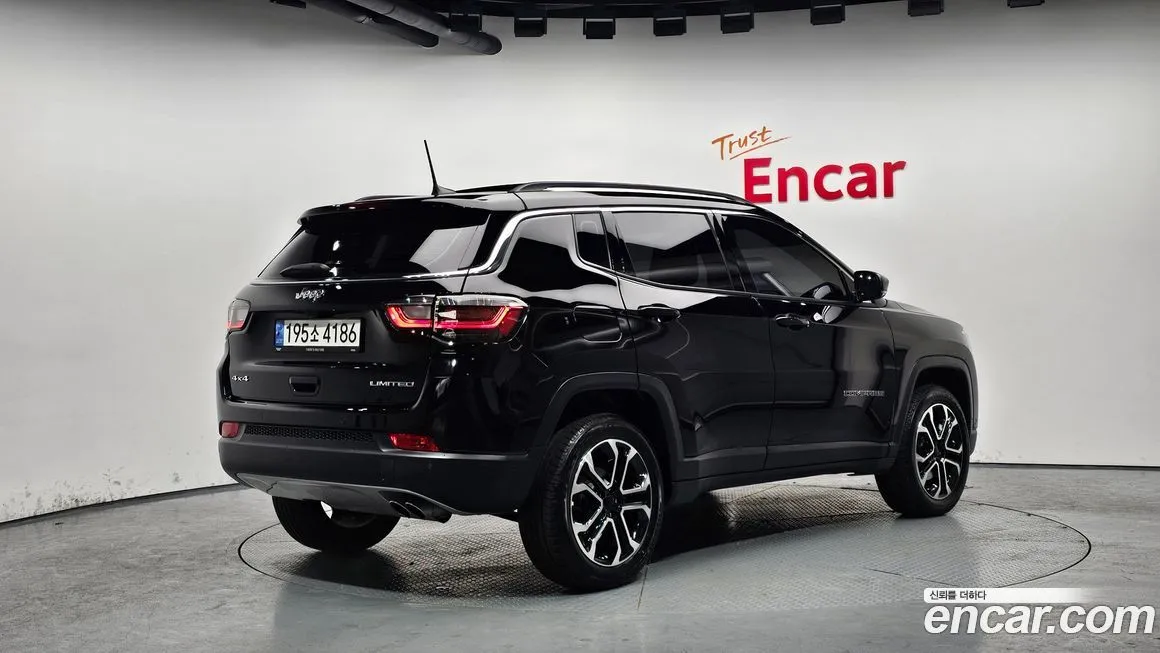 Jeep Compass 2022 из KR, фото 4
