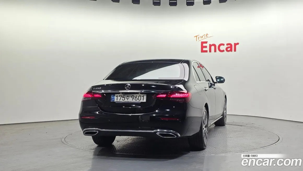 Mercedes-Benz E-Class 2021 из KR, фото 2