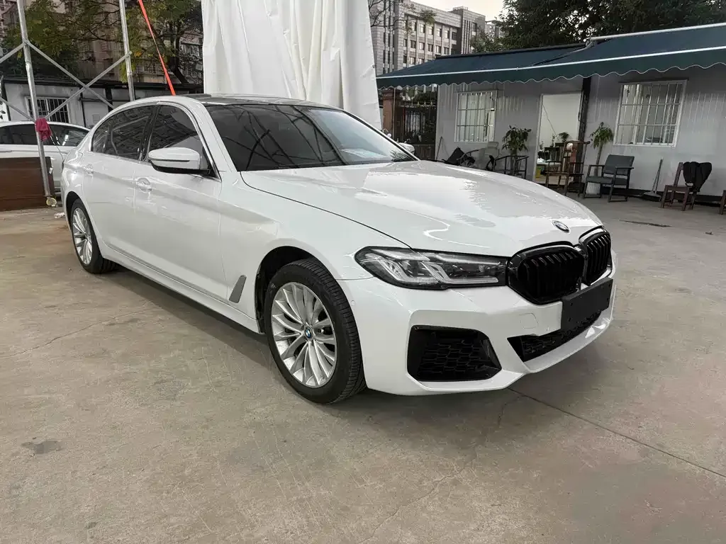 BMW 5 Series — фото 2