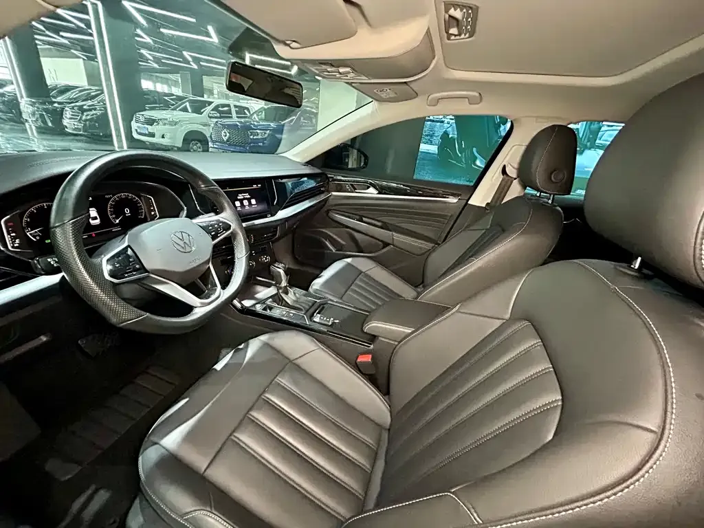Volkswagen Passat — фото 7