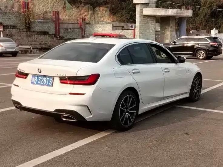 BMW 3 Series 2021 из CN, фото 9
