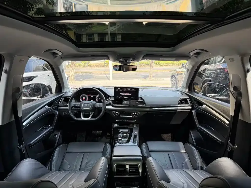 Audi Q5L 2022 из CN, фото 4