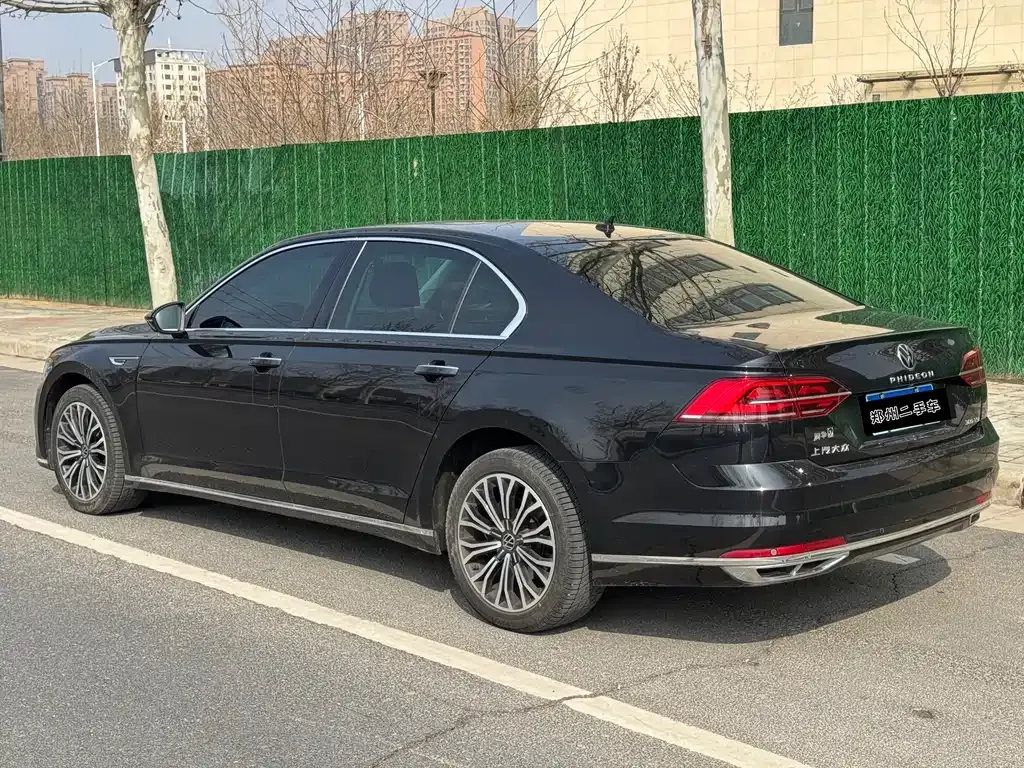 Volkswagen Phideon — фото 8