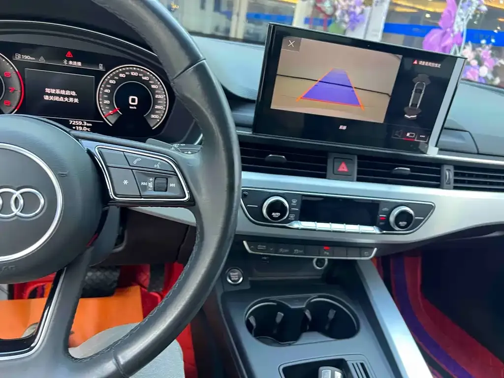 Audi A4L 2022 из CN, фото 10