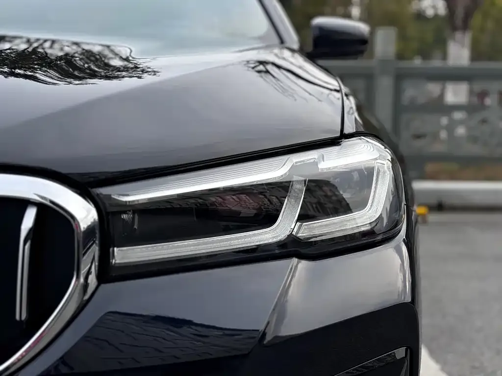 BMW 5 Series 2022 из CN, фото 4