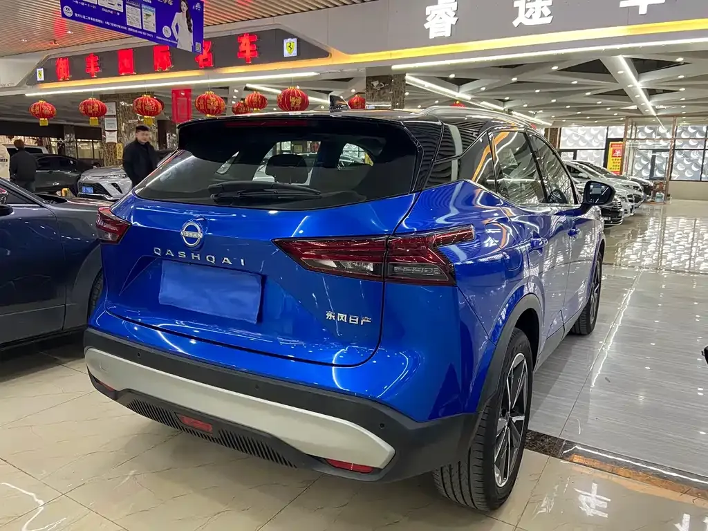 Nissan Qashqai — фото 8