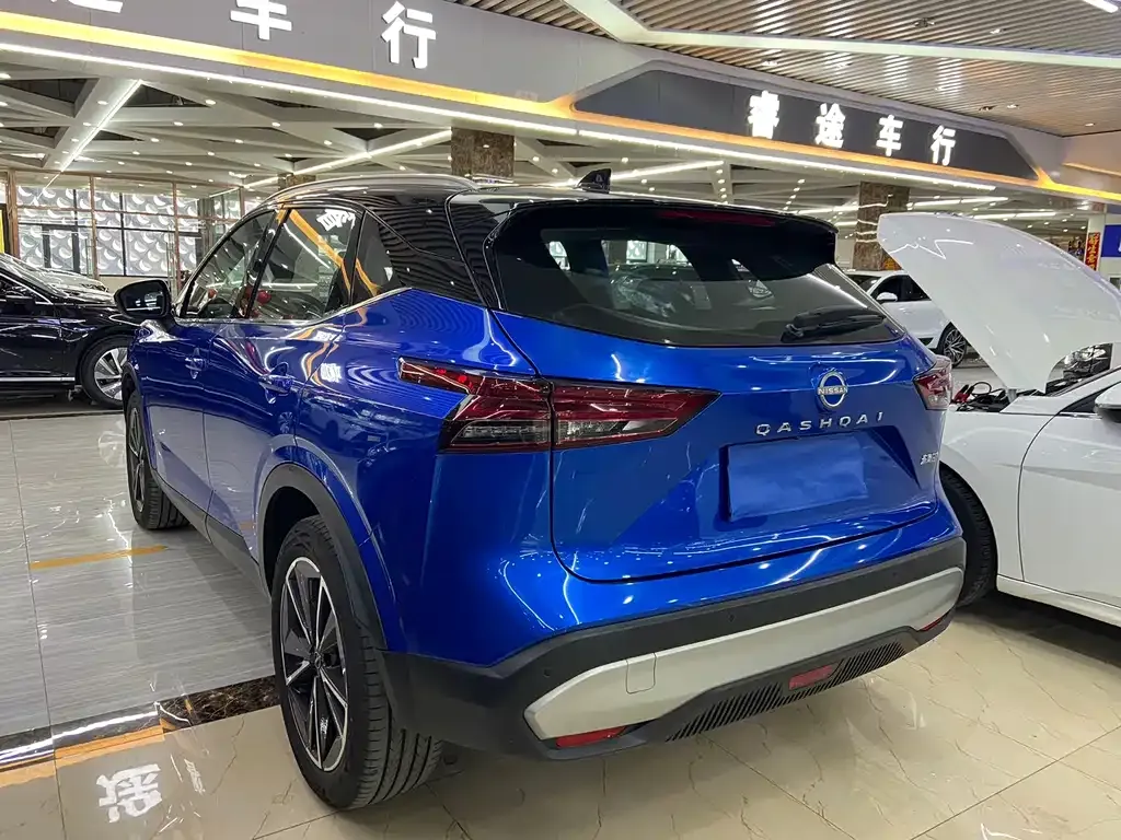 Nissan Qashqai — фото 10