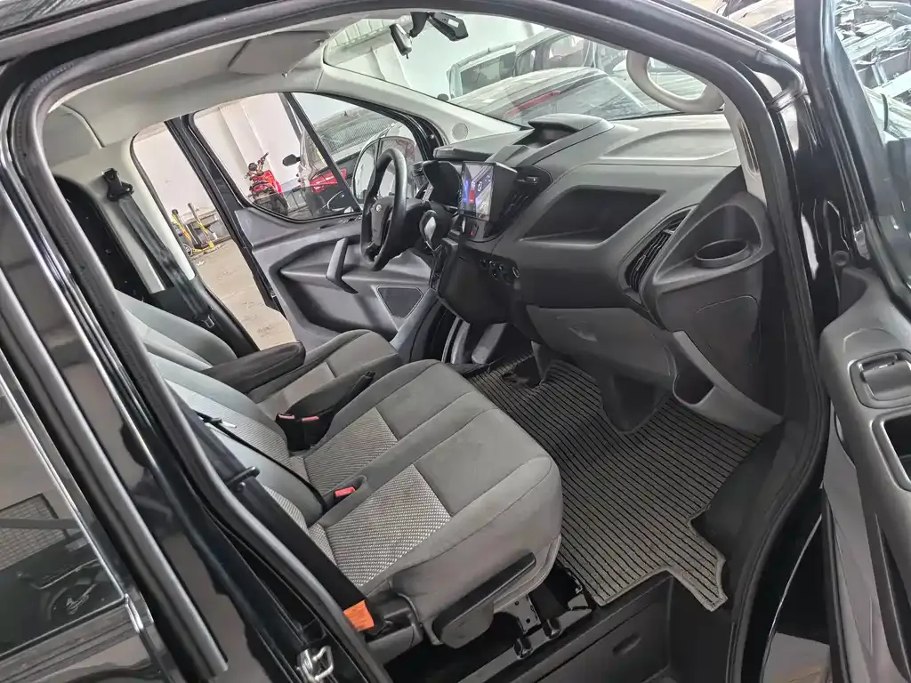 Ford Transit 2022 из CN, фото 3